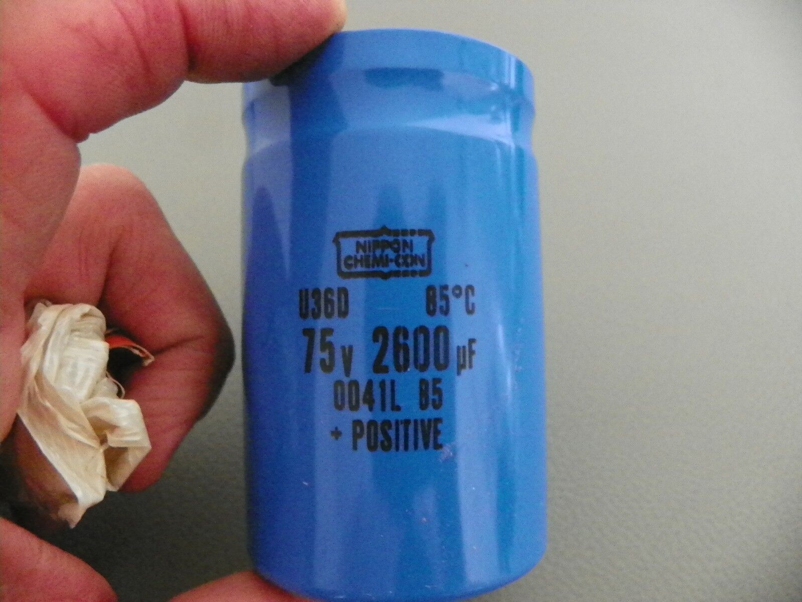 Lot of 4 of U36D75LG262T51X79HPF, 2600UF 75V  85ºC NIPPON Electrolytic Capacitor