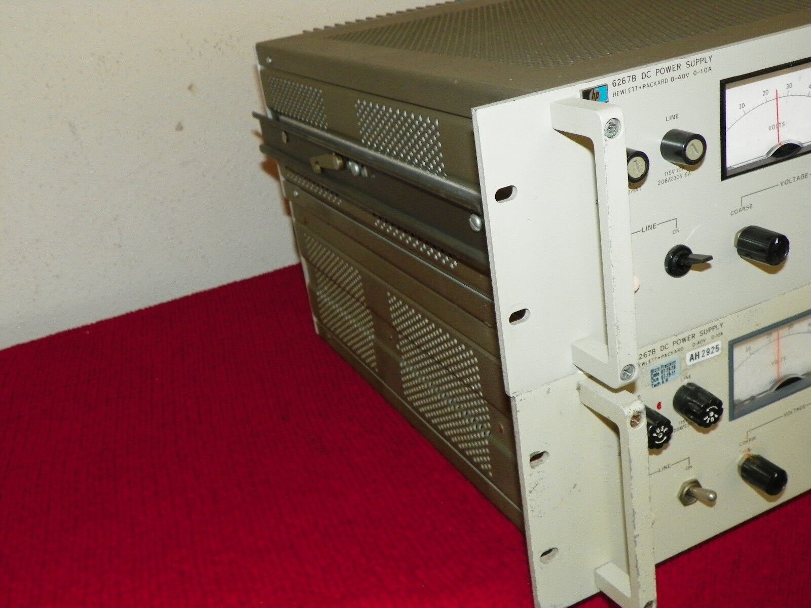Agilent HP 6267B DC power supply 40 Volts at 10 Amps