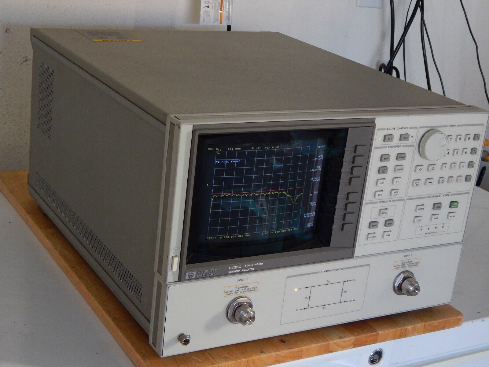 Agilent/Keysight 8722C w/001, 010  s/n 3232A02918 Network Analyzer, 50Mhz-40GHz