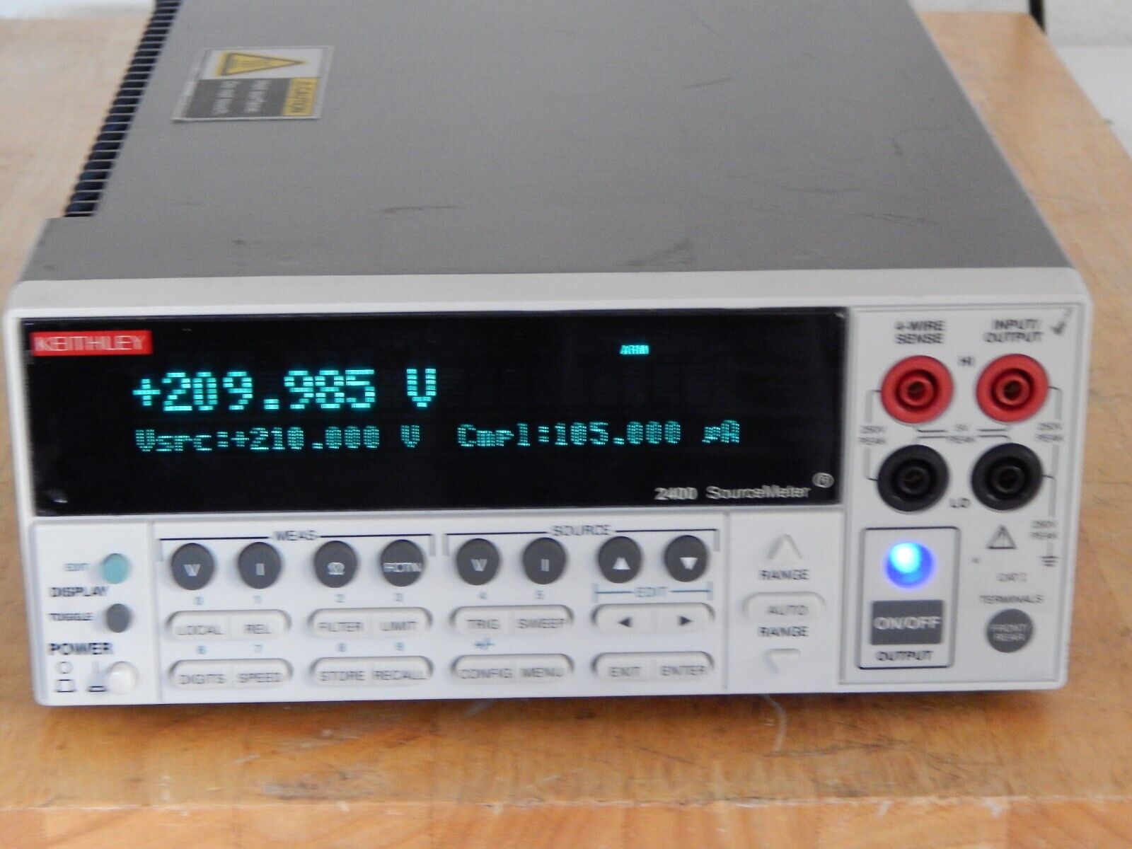 Keithley 2400 SourceMeter, 200Vdc 1A 20W , Rev C34