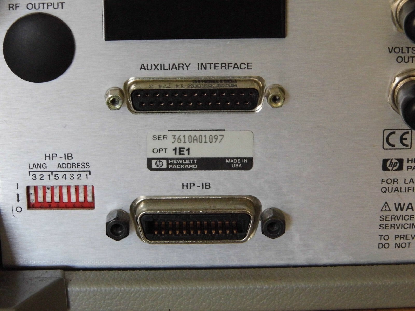 AT HP 83752A .01-20GHz Synthesized Signal Sweeper w/opt. 1E1 & cal. w/data