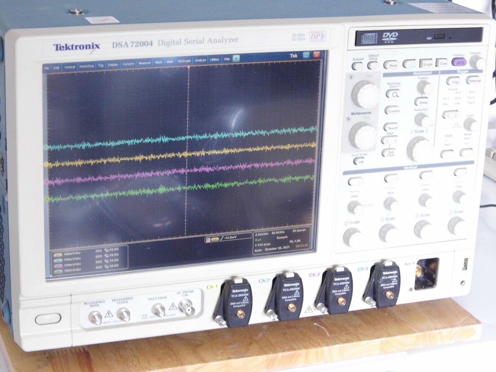 Tektronix DSA72004 Oscilloscope  5XL MTH ST ASM RTE PCE PTD DJA ISO17025