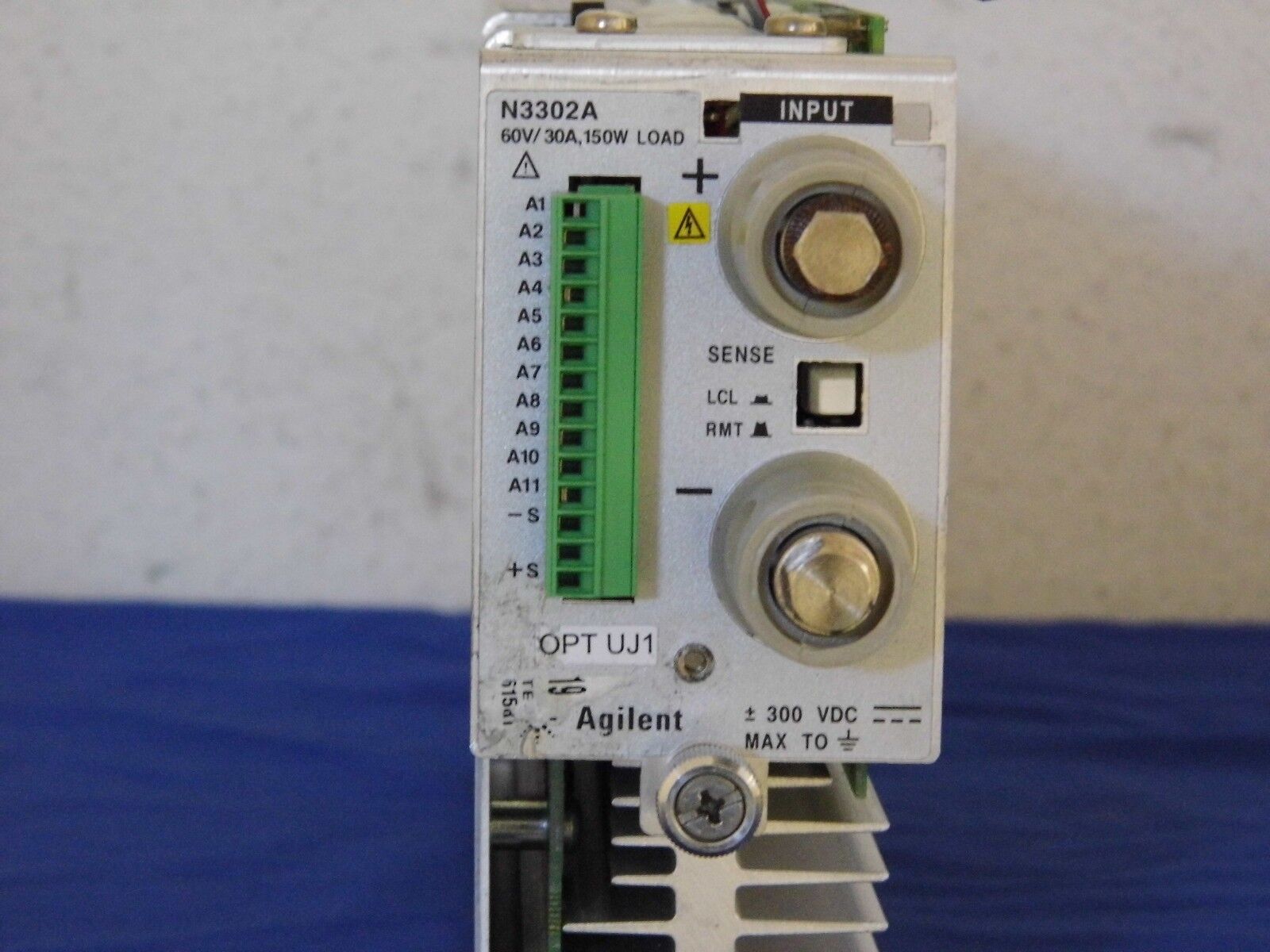 AGILENT N3302A, DC elect. load 60Vdc, 30A,150W Opt. UJ1 (15 in Stock)