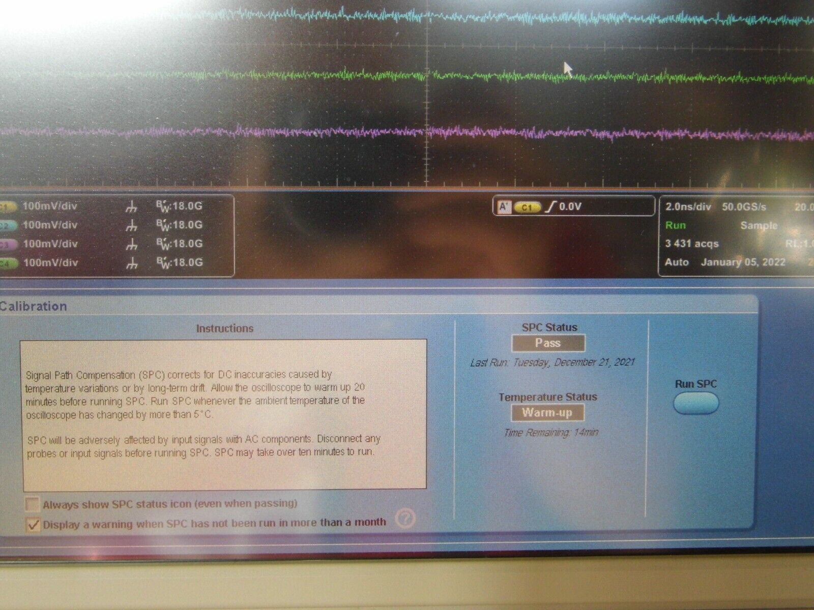 Tektronix DSA72004 Oscilloscope DDRA,TDSUSB2,RTE,PCE,TDSHT3,JA3,TDSPTD,TDSHT3