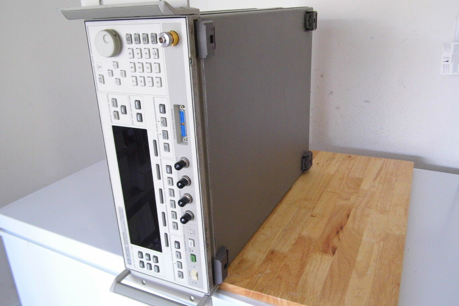 Agilent HP 83650B 001/002/006/008/ cal & data, 10Mhz-50Ghz synth.sweep generator