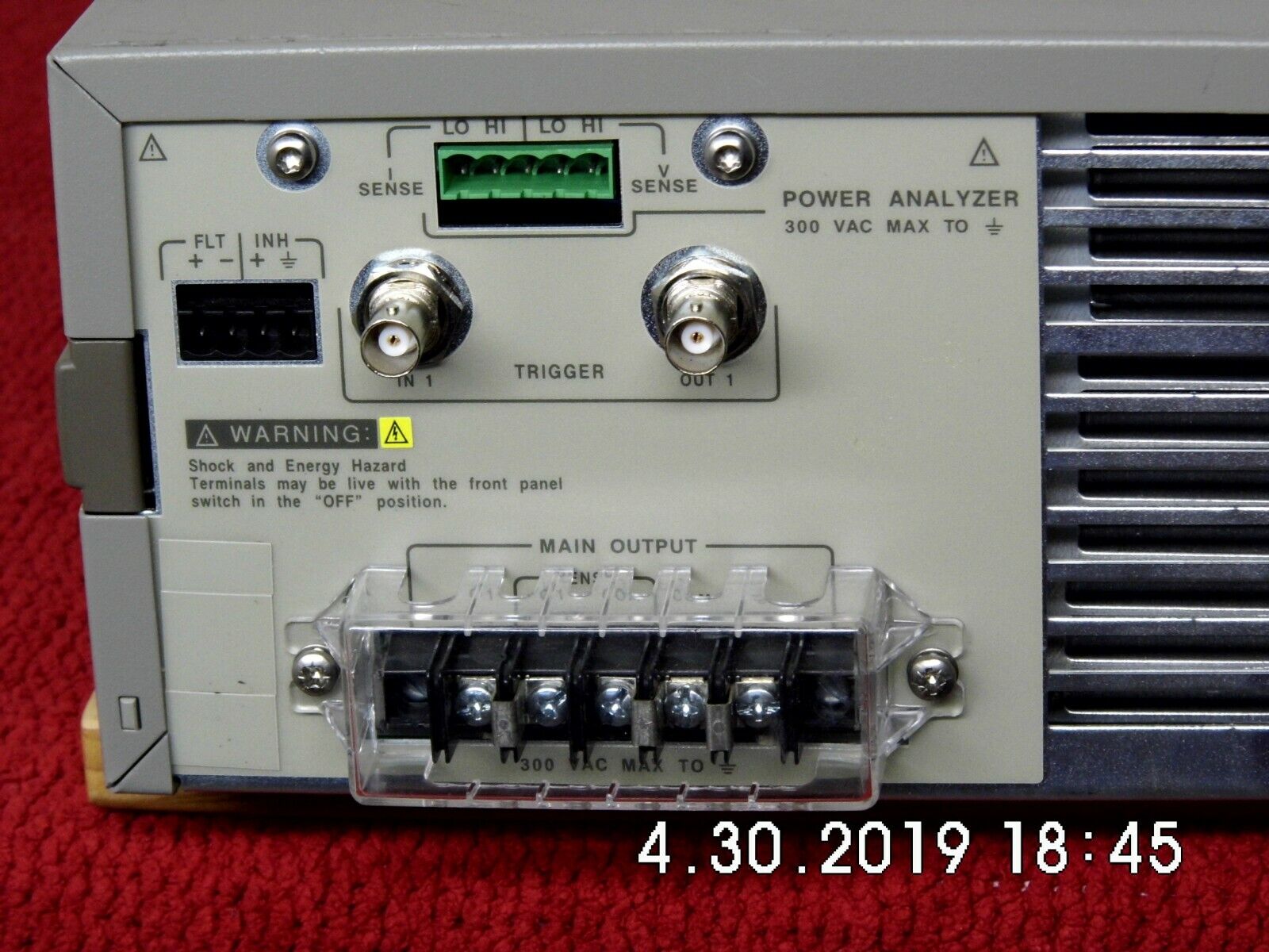 Agilent  HP 6813B opt. 020  AC Power Source/Analyzer,1750VA,300V,13A