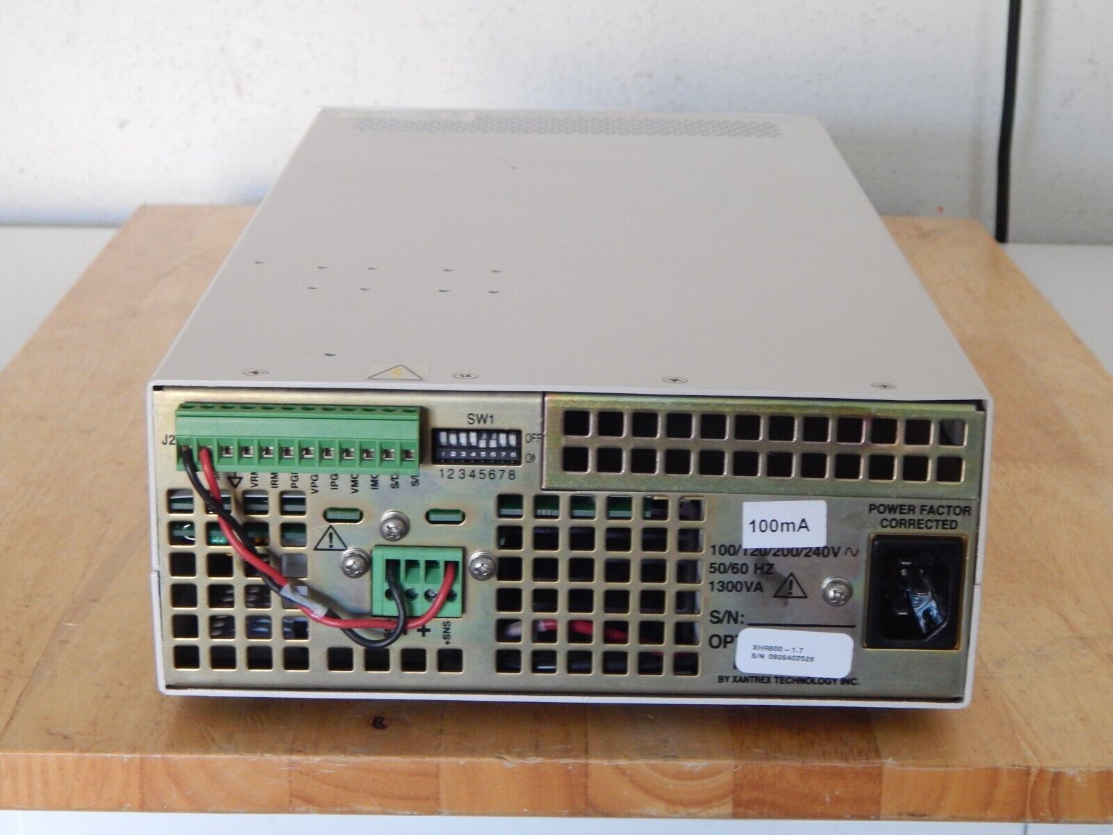 XHR600-1.7 DC Power Supply 0-600V 0-1.7A 1000W