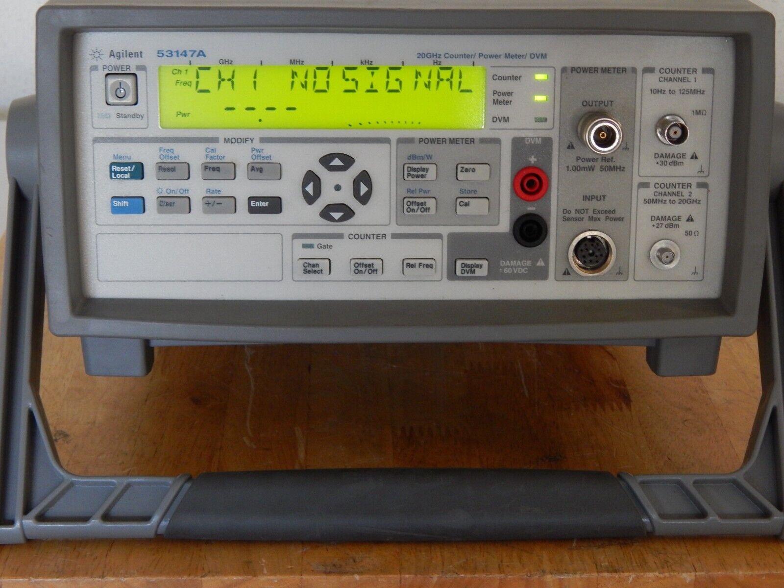 Agilent 53147A Counter/Power Meter/DVM, 20GHz, Opt 001, w/case 123hrs of use