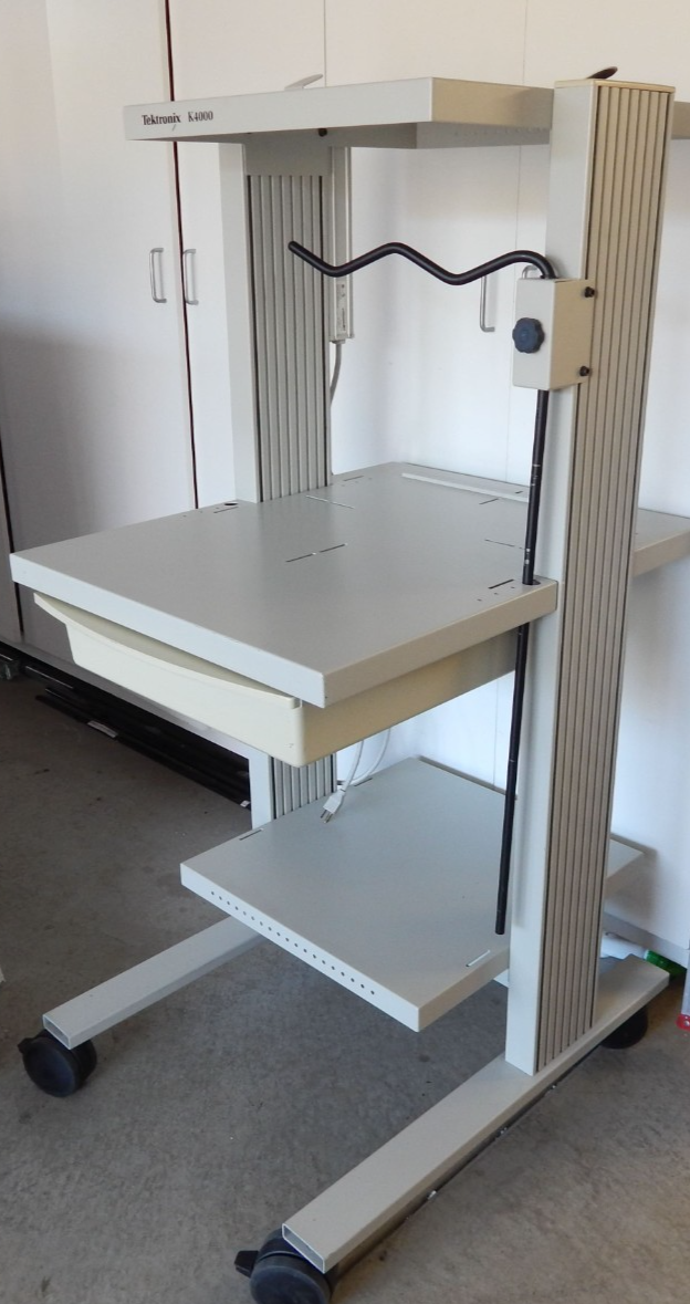 Tektronix K4000 Instrument Cart