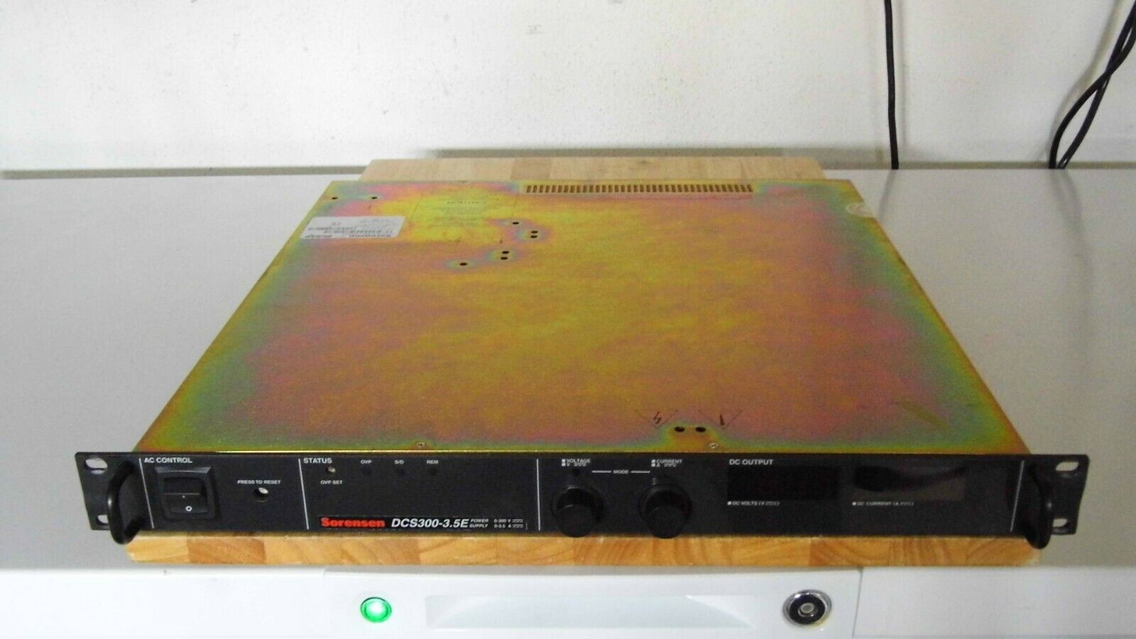 DCS300-3.5E M35 400Vdc 2.6A 