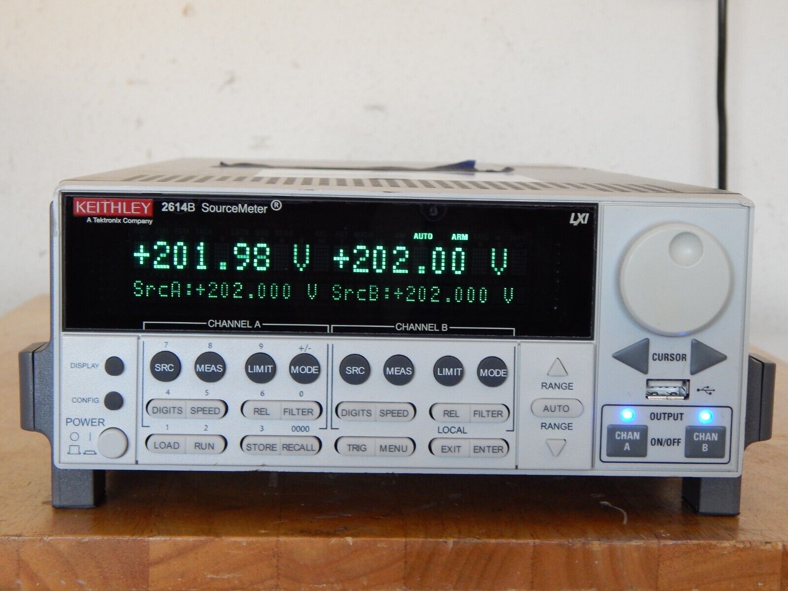 Keithley 2614B dual SourceMeter tested w/data, USA dealer, avoid 25% tariffs