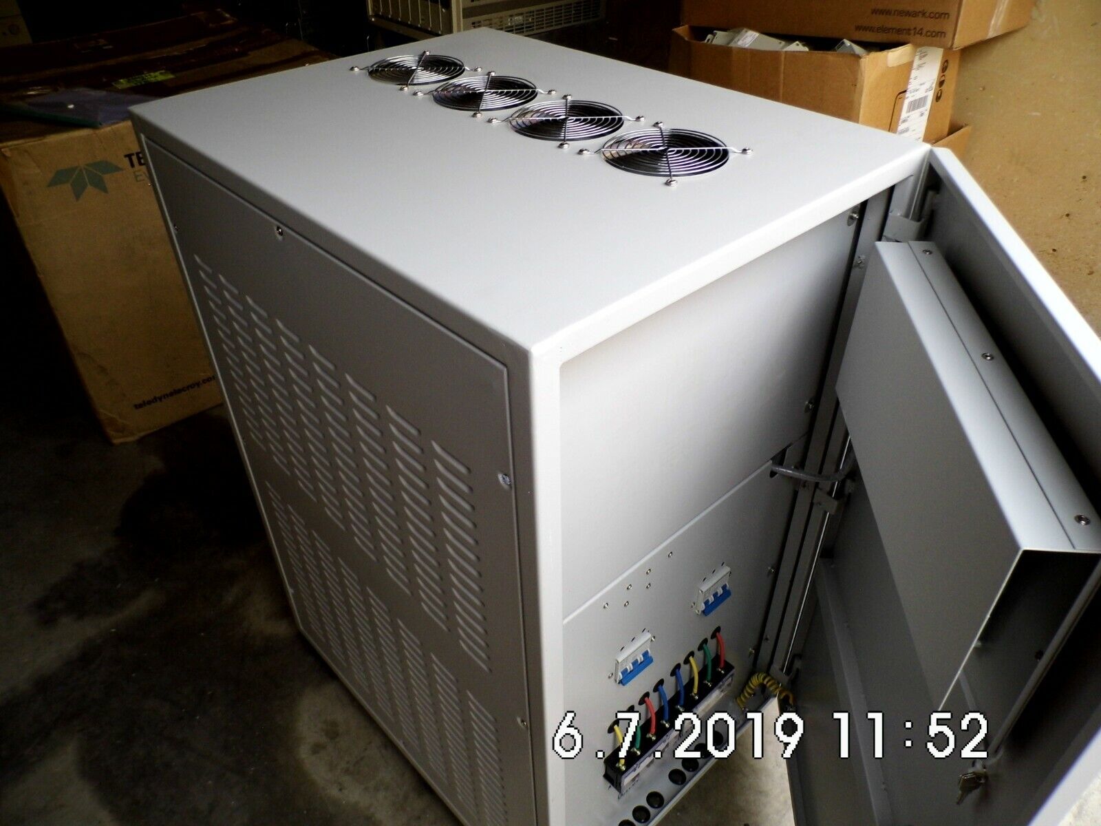 JL33010 10KVA three phase AC programmable variable frequency power source  