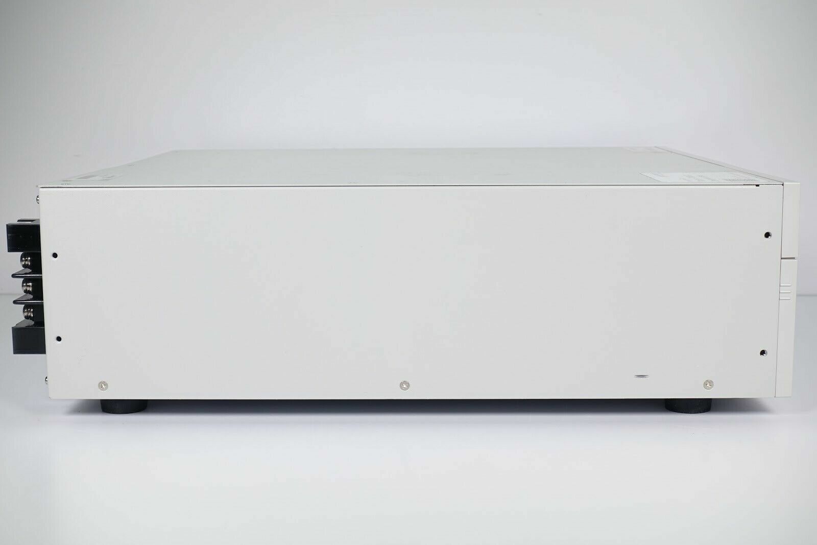 AC6803A Basic AC Power Source, 2000VA,270V,10A 30 Day warranty, 3 stock