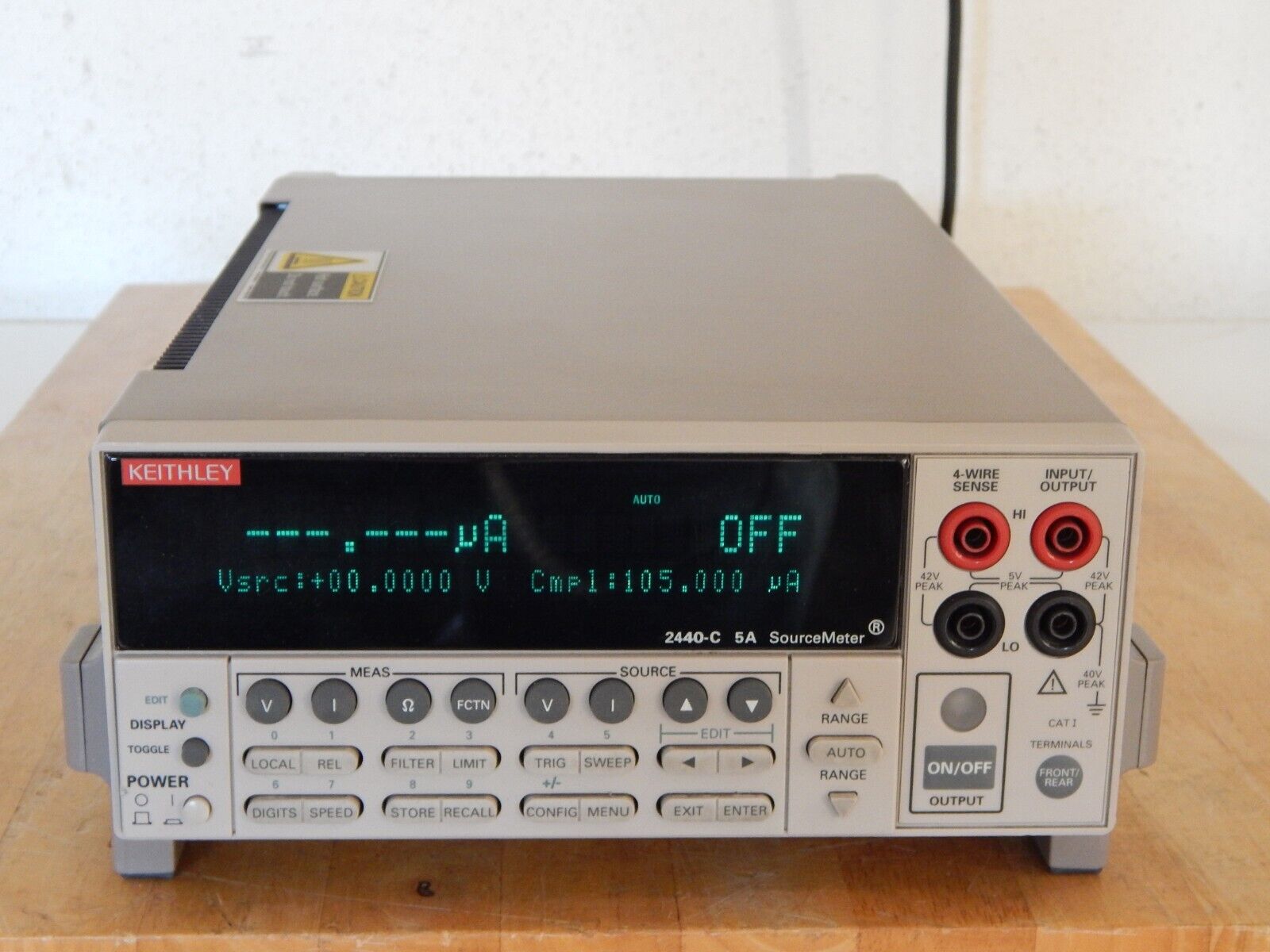 KEITHLEY 2440-C Source/meter, 40V, 5A, 50w w/NIST cal