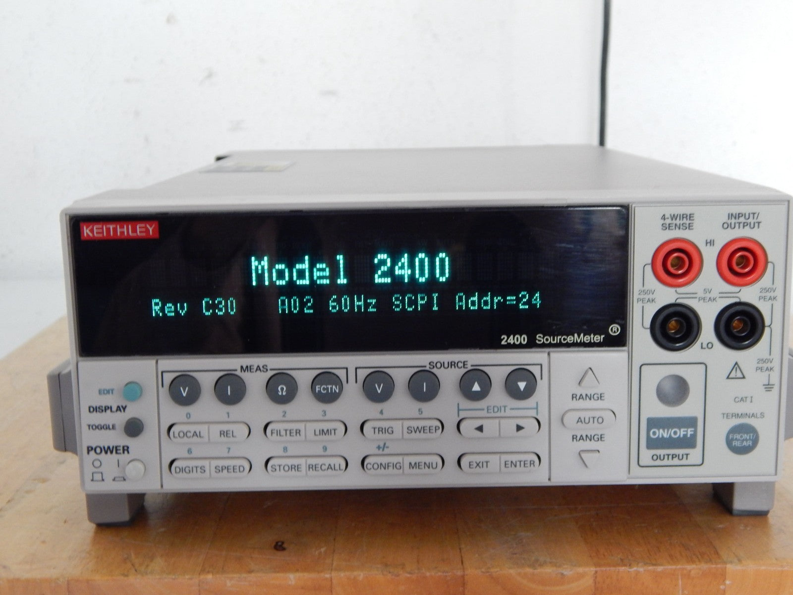 Keithley 2400 SourceMeter, 200Vdc 1A 20W , Rev C30