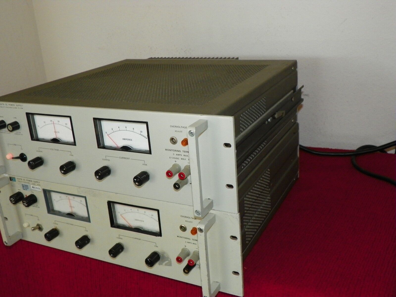 Agilent HP 6267B DC power supply 40 Volts at 10 Amps