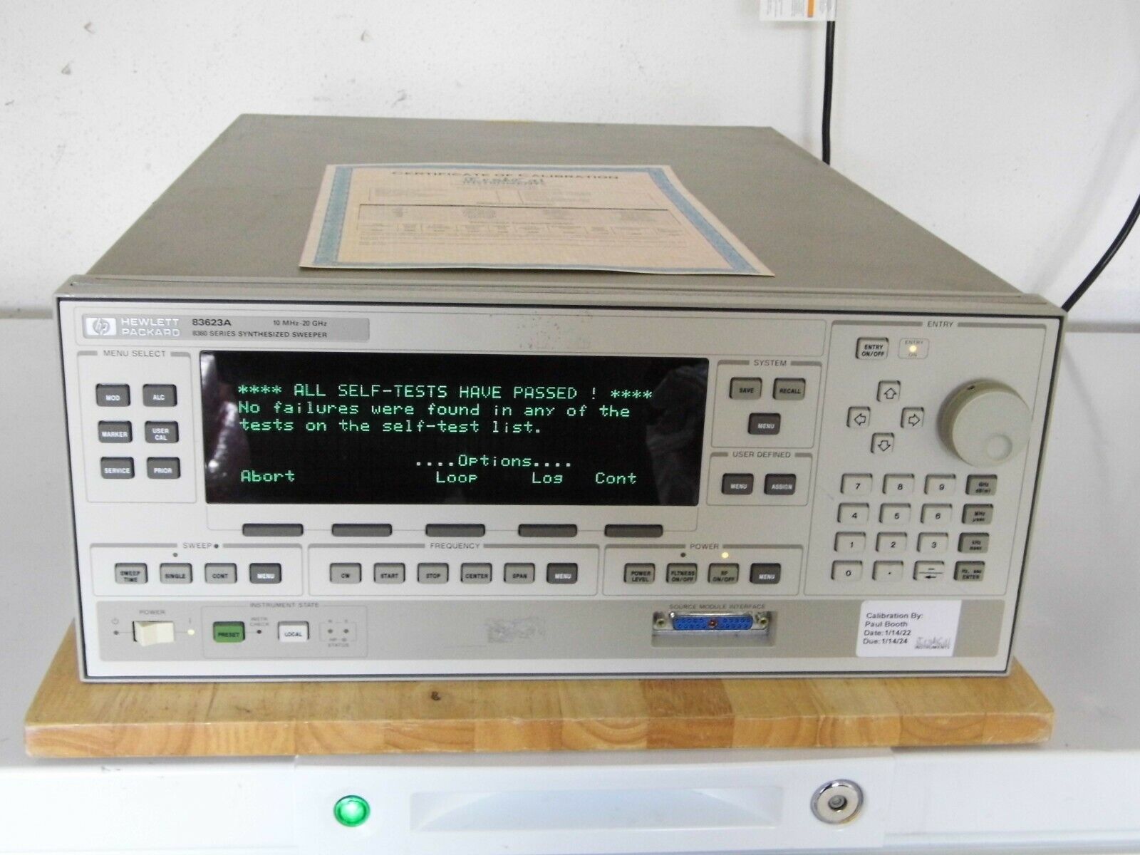 Agilent HP 83623A 10MHz-20GHz Higher Power Synthesized Sweeper 004/008 Cal'ed