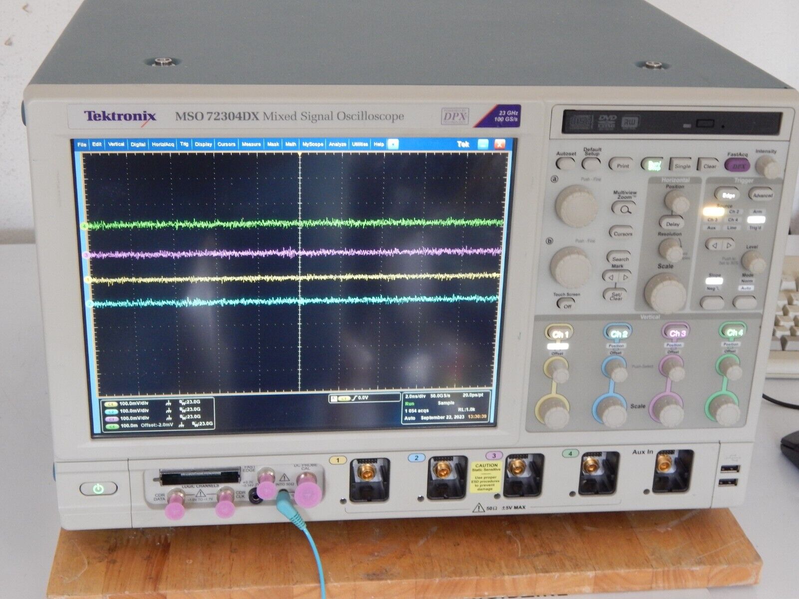 MSO72304DX 23GHz, 100Gs/s, 4+16 Channel, mixed signal oscilloscope