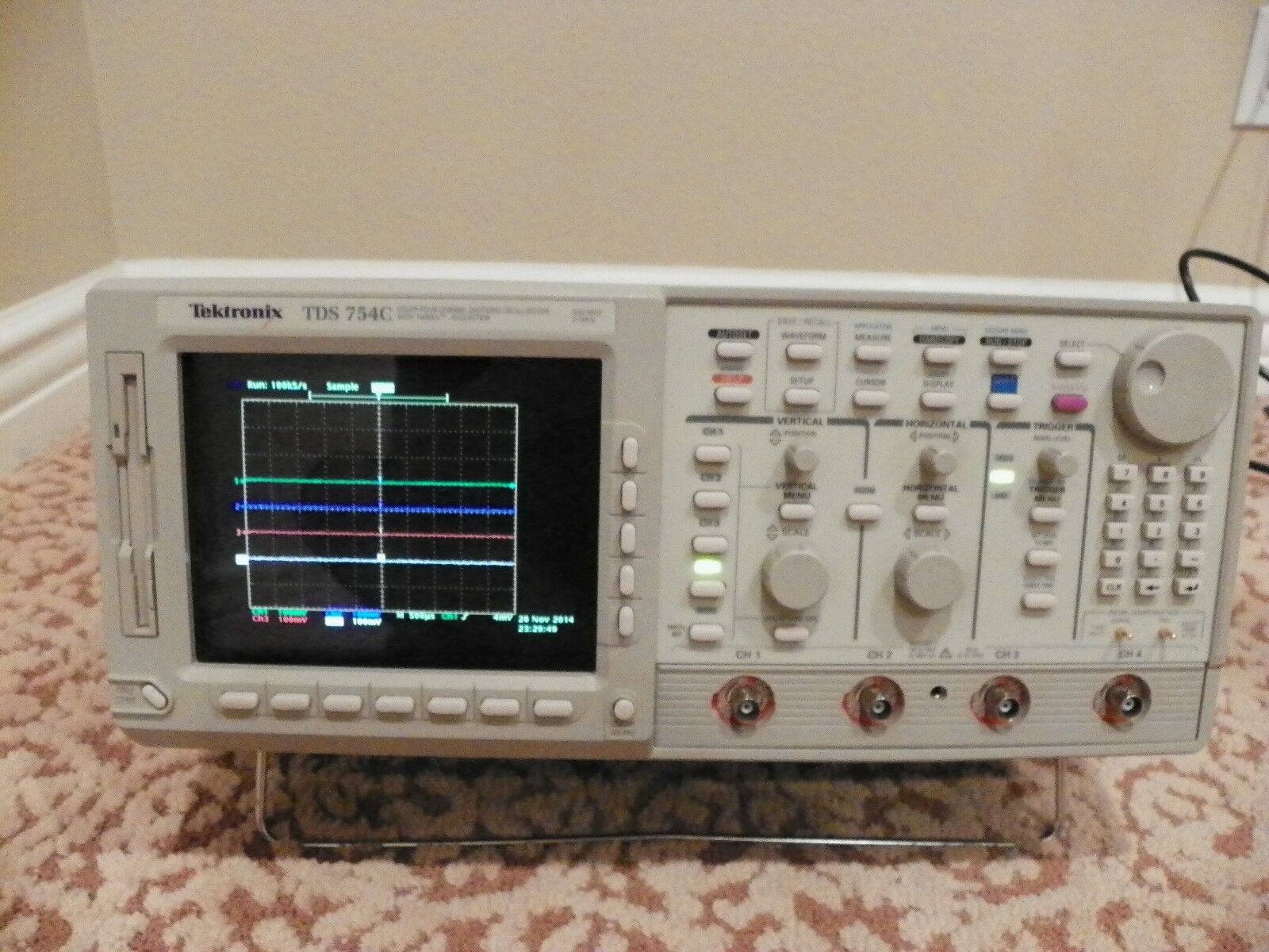 Tektronix TDS754C 500 Mhz oscilloscope w/opt 13-1F-2M-2F
