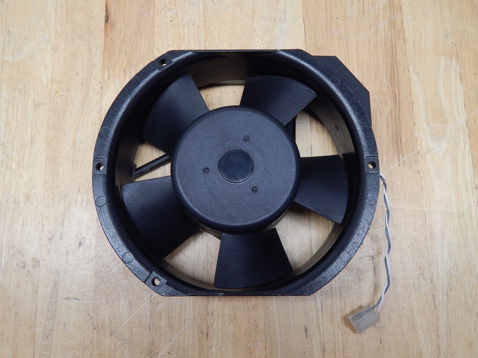 SUNON A1175-HBT EME P1175HBT 115V 0.23A 50Hz Fan, 90% new, (8 in stock)