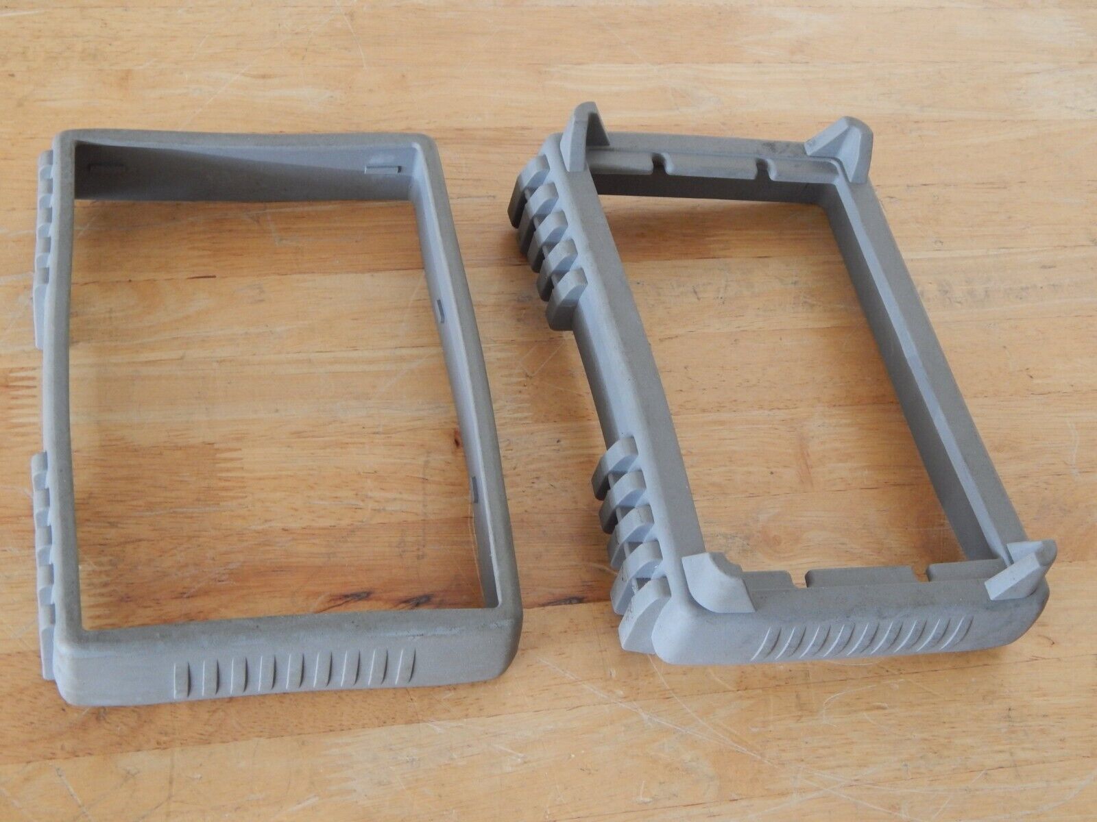 HP/Agilent E3631 Bumper Set, 2 sets in stock