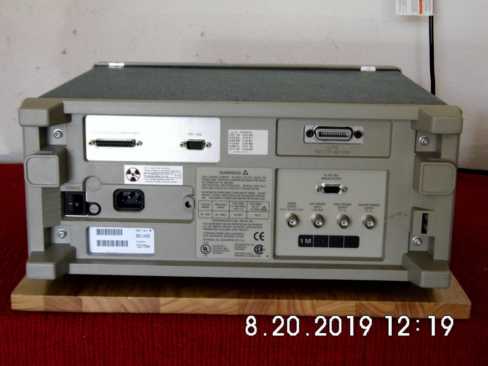 Tektronix 4 channel TDS754A 500MHz 2GSa/s oscilloscope 13 1F 1M 2F