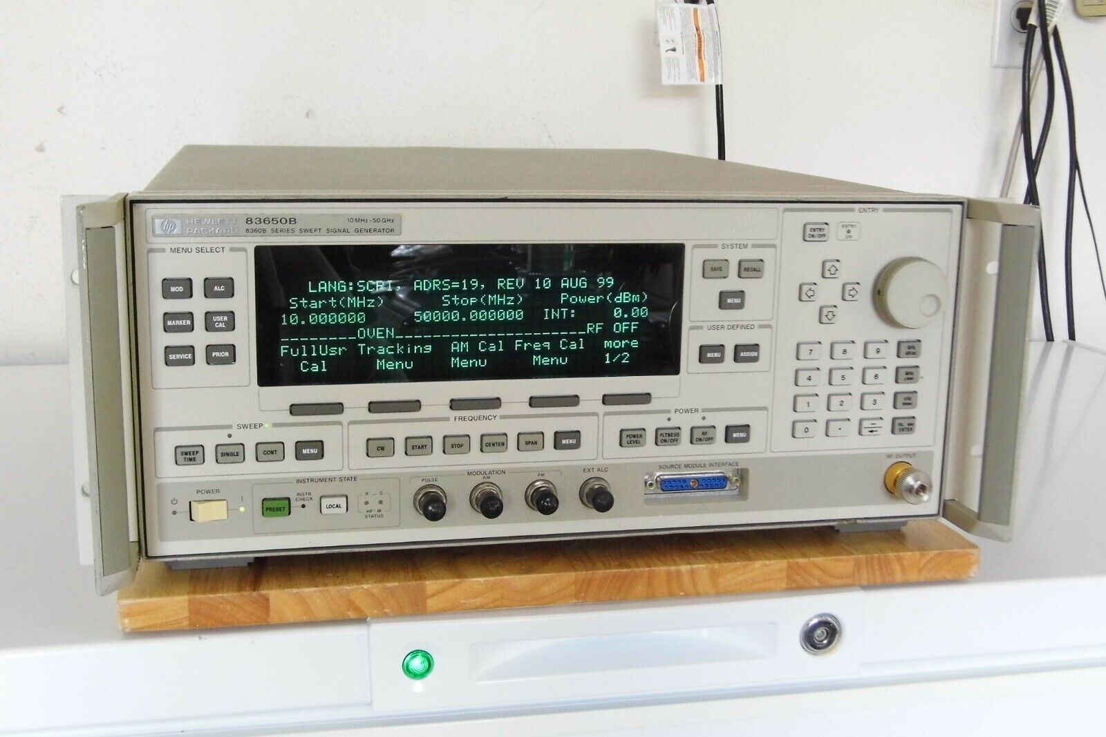 Agilent HP 83650B 001/002/006/008/ cal & data, 10Mhz-50Ghz synth.sweep generator