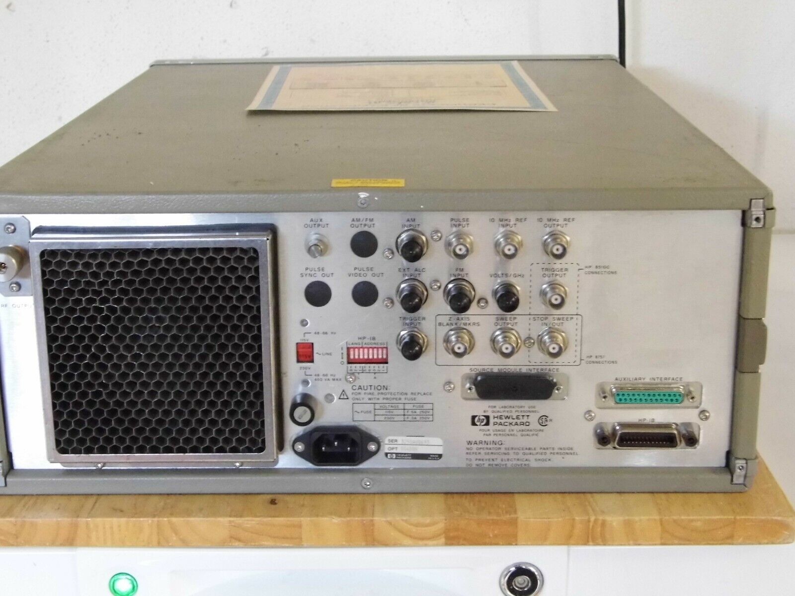 Agilent HP 83623A 10MHz-20GHz Higher Power Synthesized Sweeper 004/008 Cal'ed