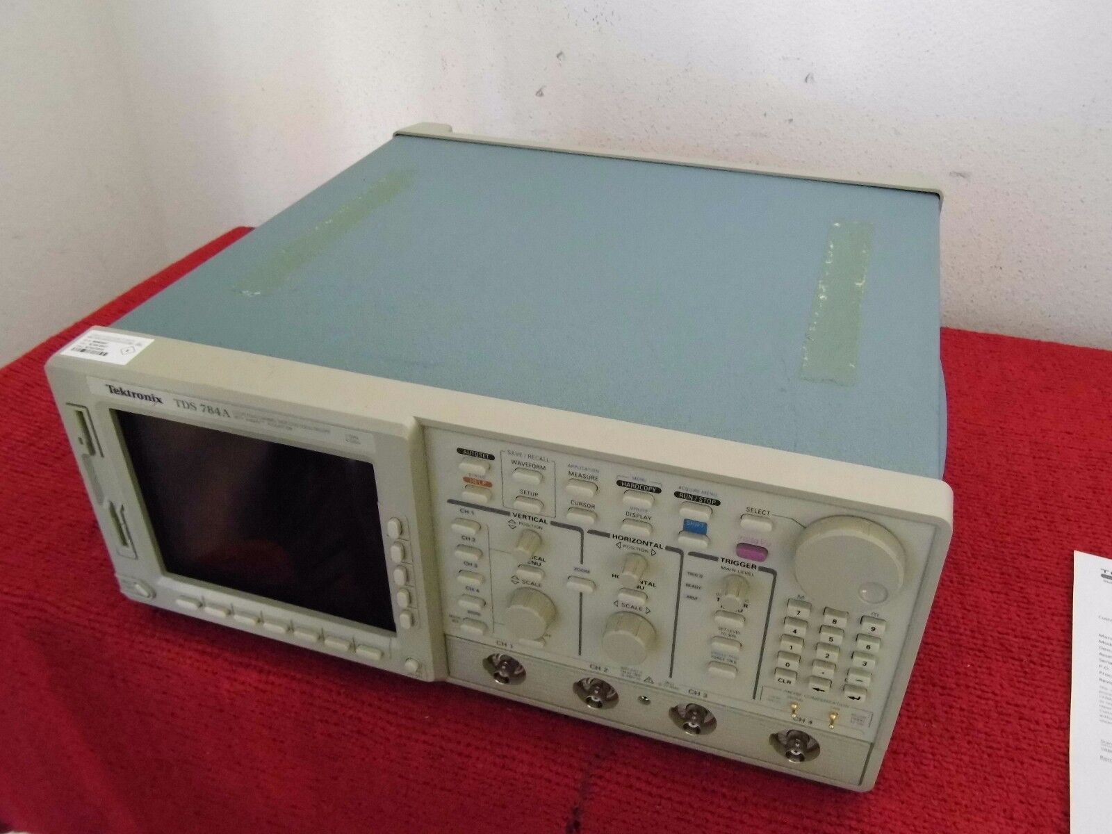 Tektronix TDS784A Oscilloscope 1GHz, 4GS/s Opt's 2F/1M NIST calibrated 8/2017