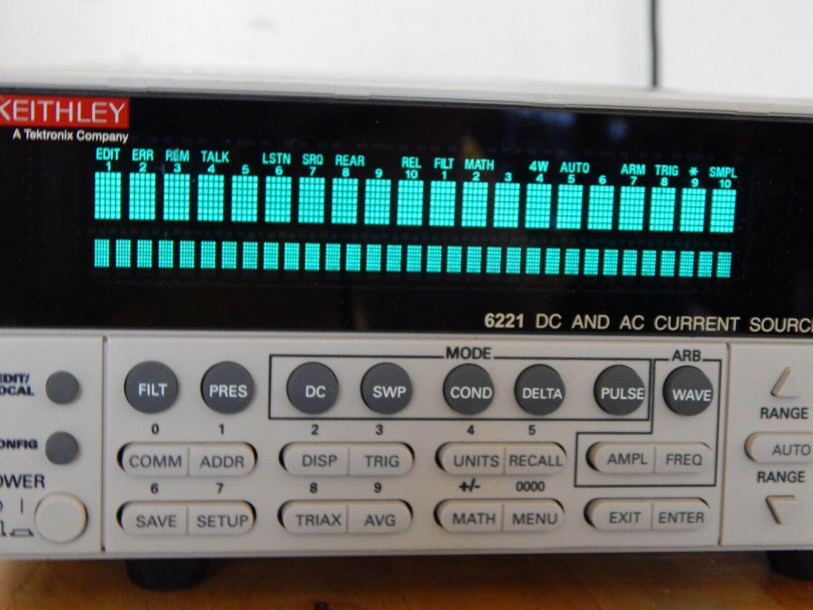 Keithley 6221 AC & DC Current Source (US Dealer, No 25% Tariff) NIST cal w/data