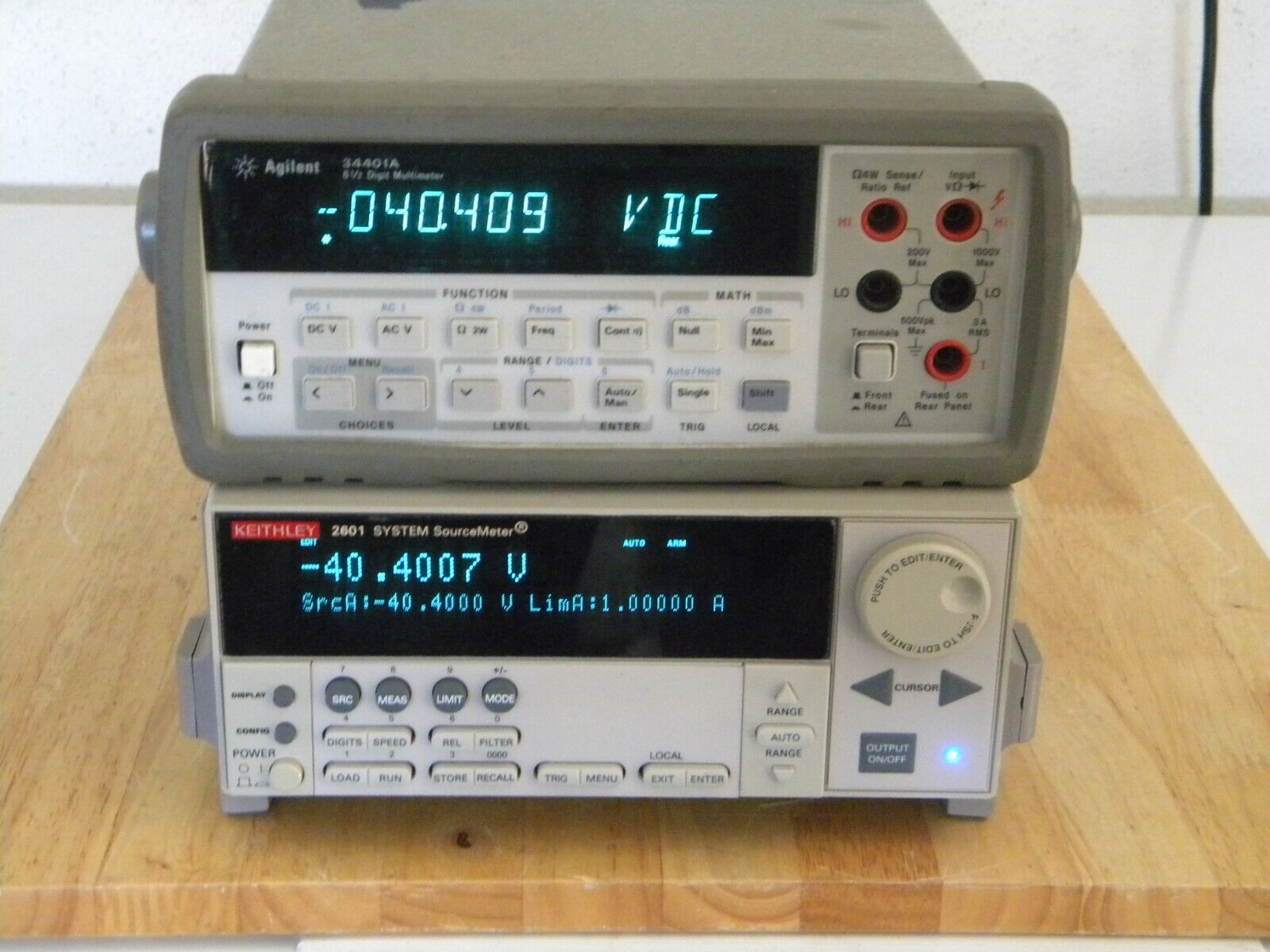 Keithley 2601 Single Channel System SourceMeter (3A DC, 10A Pulse)  ISO17025