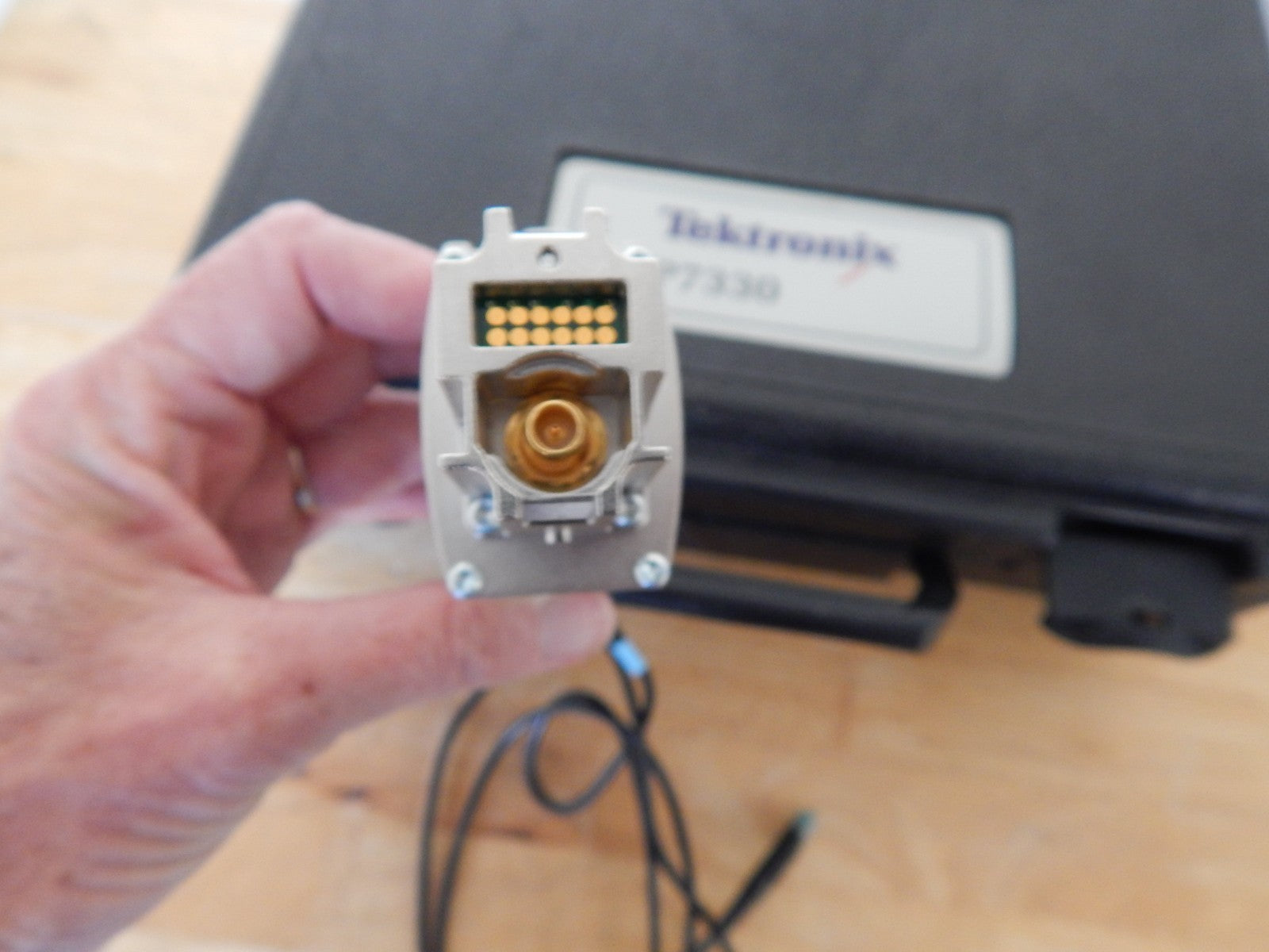 Tektronix P7330 Differential Probe 3.5 GHz  140ps tr 5X Atten with tip/case