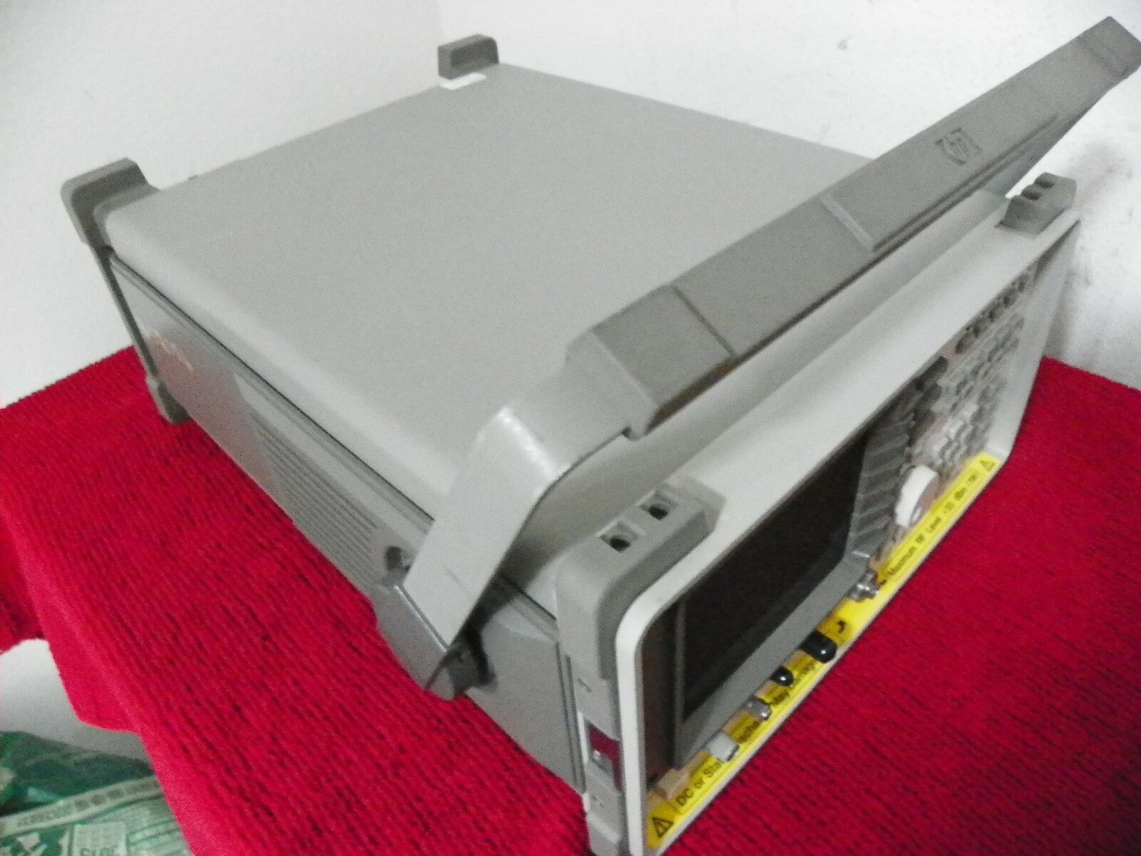 Keysight 8565E  Opt 006 Spectrum Analyzer, 30Hz-50GHz w/85620A Keysight NIST