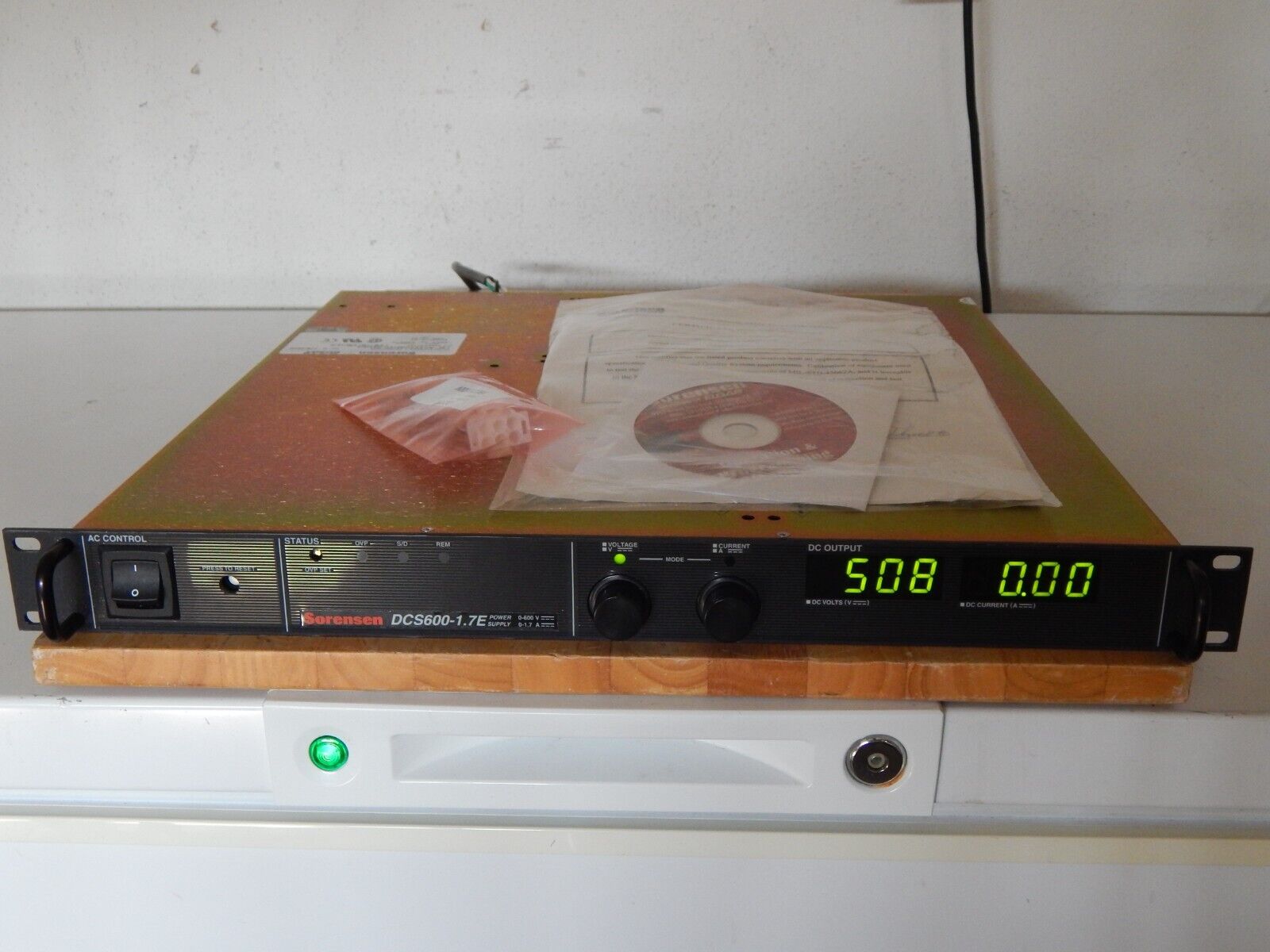 Sorensen DCS600-1.7EM9CM88  DC Power supply 500Vdc 2.0 Amps