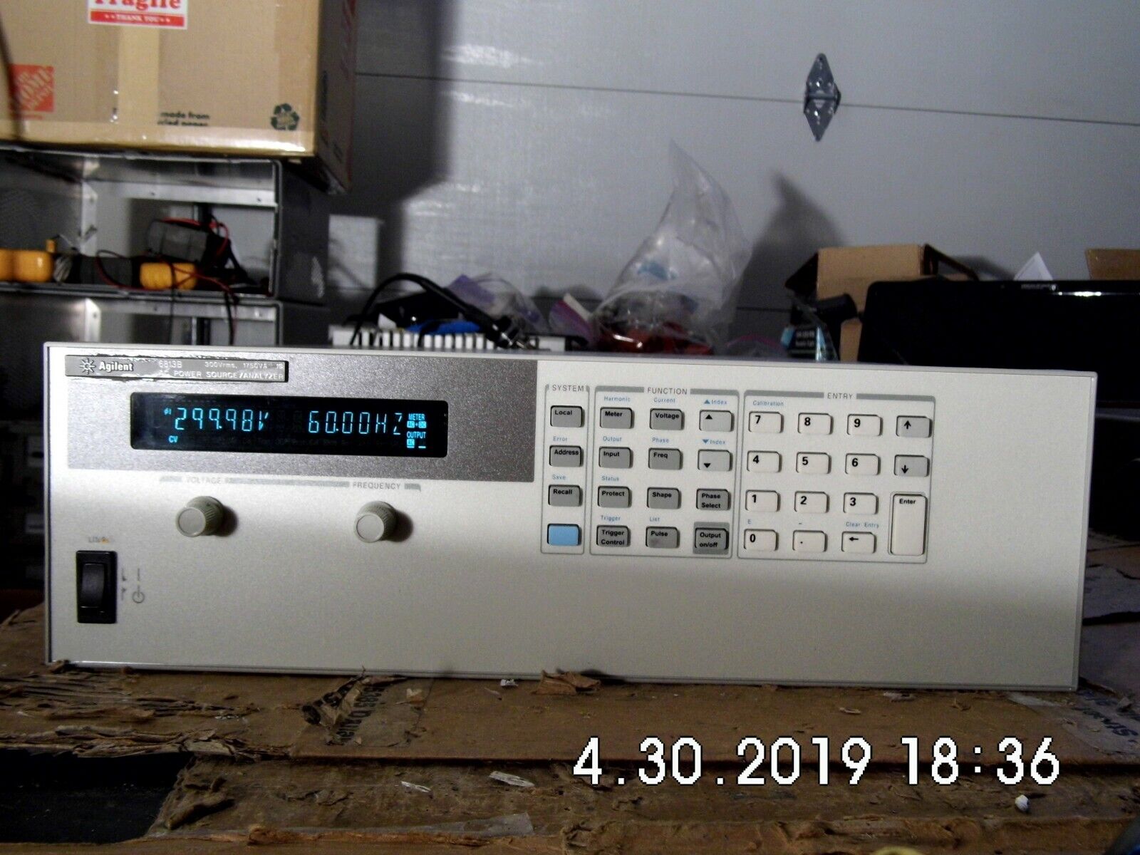 Agilent  HP 6813B opt. 020  AC Power Source/Analyzer,1750VA,300V,13A