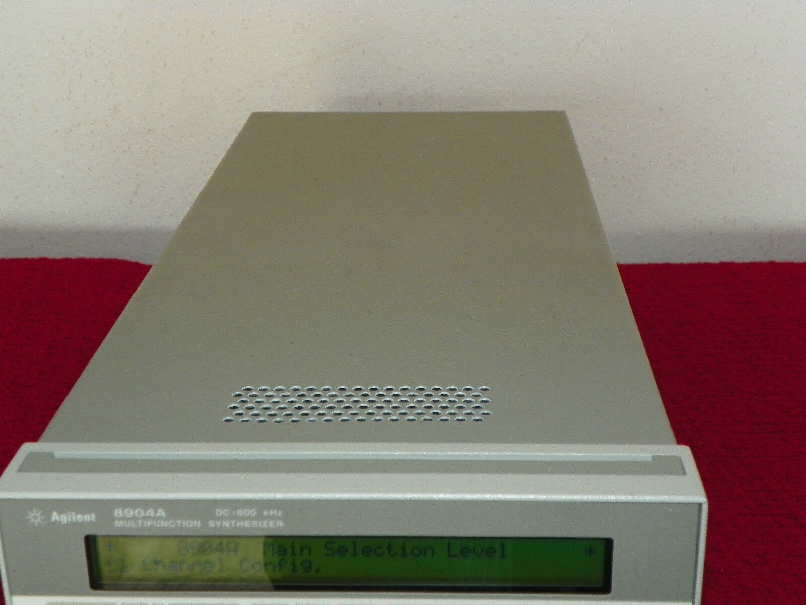  Agilent HP 8904A Sythesized Function Generator opt 002 & 004 
