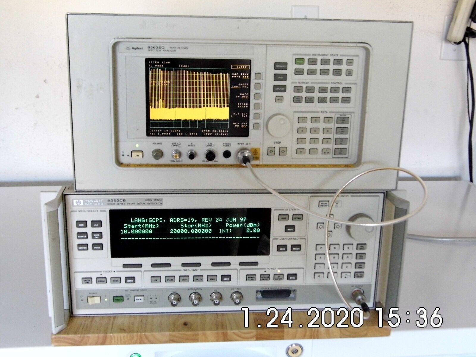 Agilent HP 83620B 001-008 Synthesized Sweeper 10MHz - 20GHz, 2 in stock