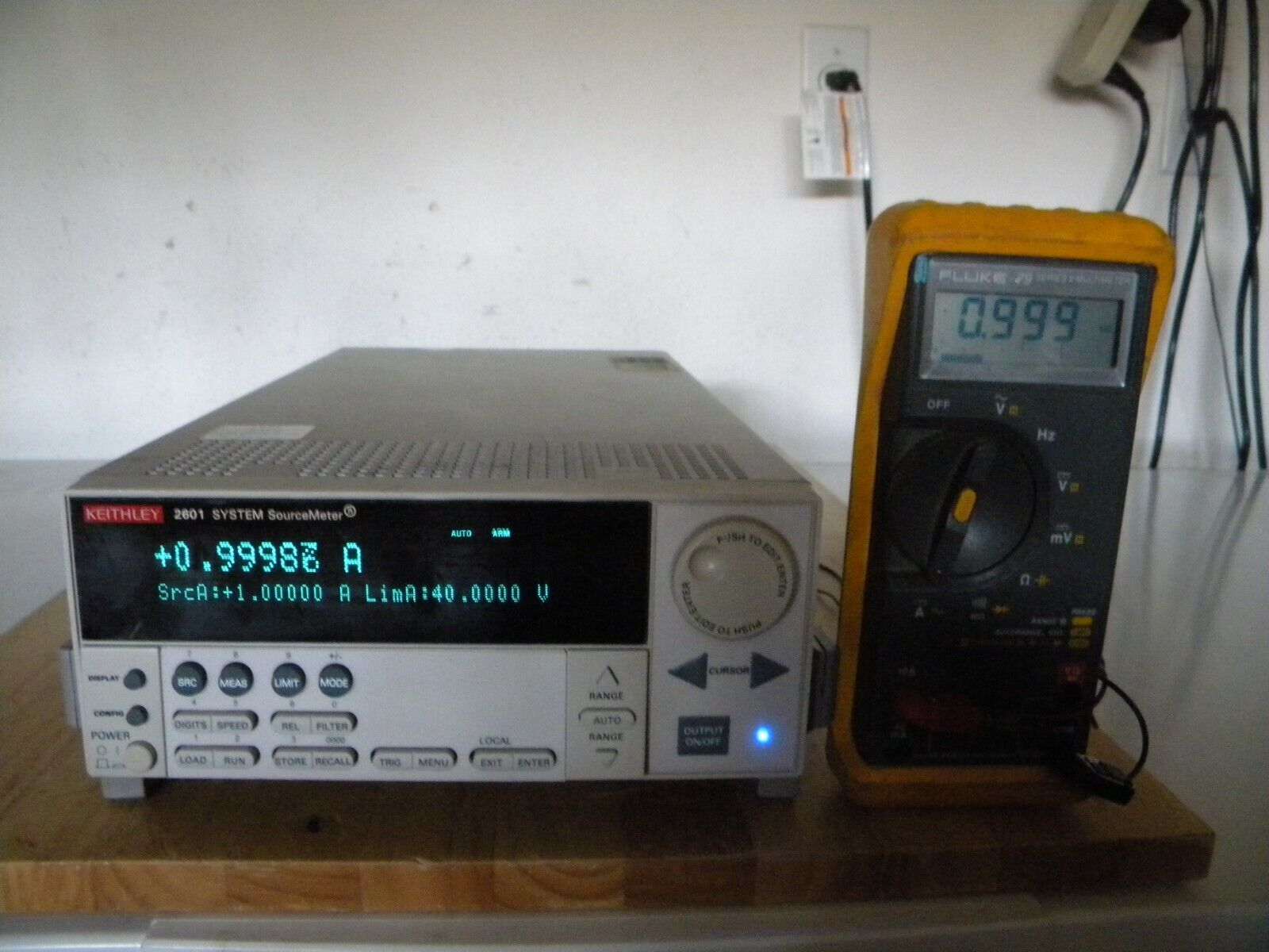 Keithley 2601 Single Channel System SourceMeter (3A DC, 10A Pulse)  ISO17025