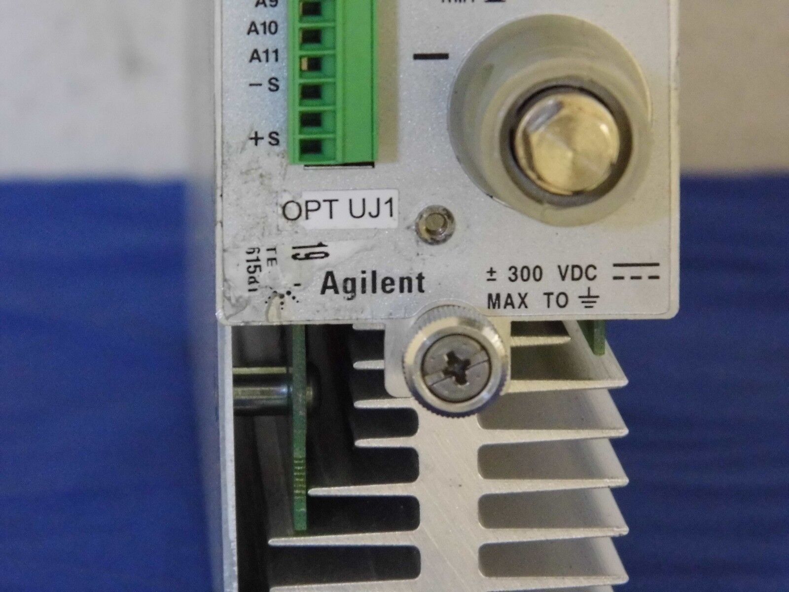 AGILENT N3302A, DC elect. load 60Vdc, 30A,150W Opt. UJ1 (15 in Stock)