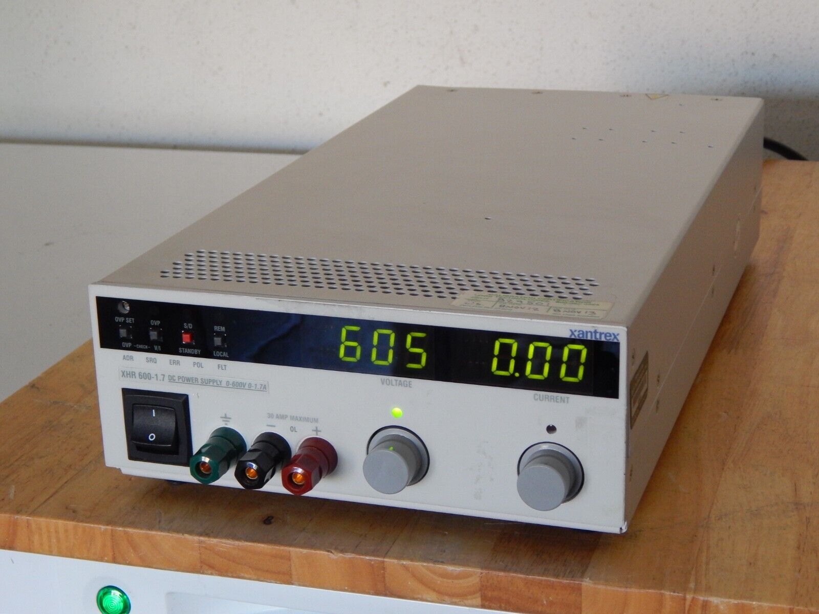 XHR600-1.7 DC Power Supply 0-600V 0-1.7A 1000W