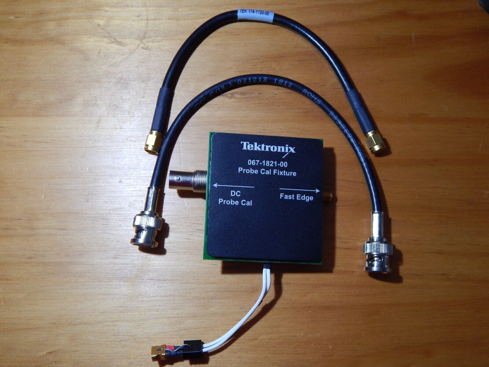 Tektronix 067-1821-00 Probe Cal Fixture with 012-0208-00, 174-1120-00 Cables