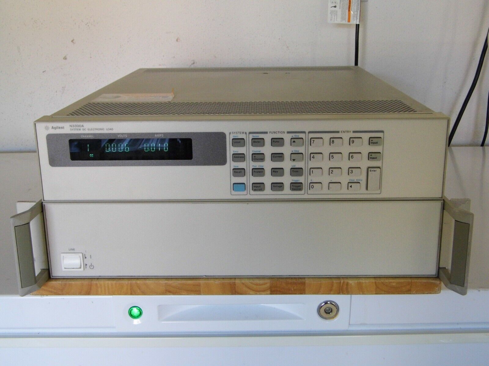 Agilent N3300A DC Electronic Load Mainframe