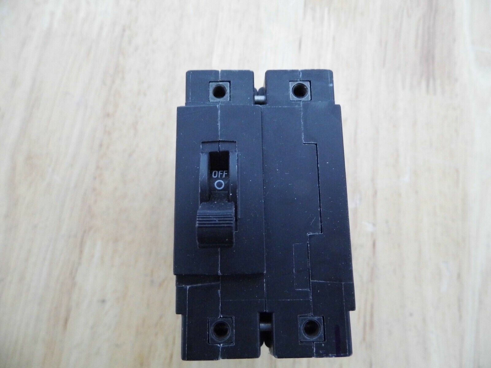 AIRPAX / SENSATA Circuit Breaker Relay IELK21-28851-1-V, several in stock