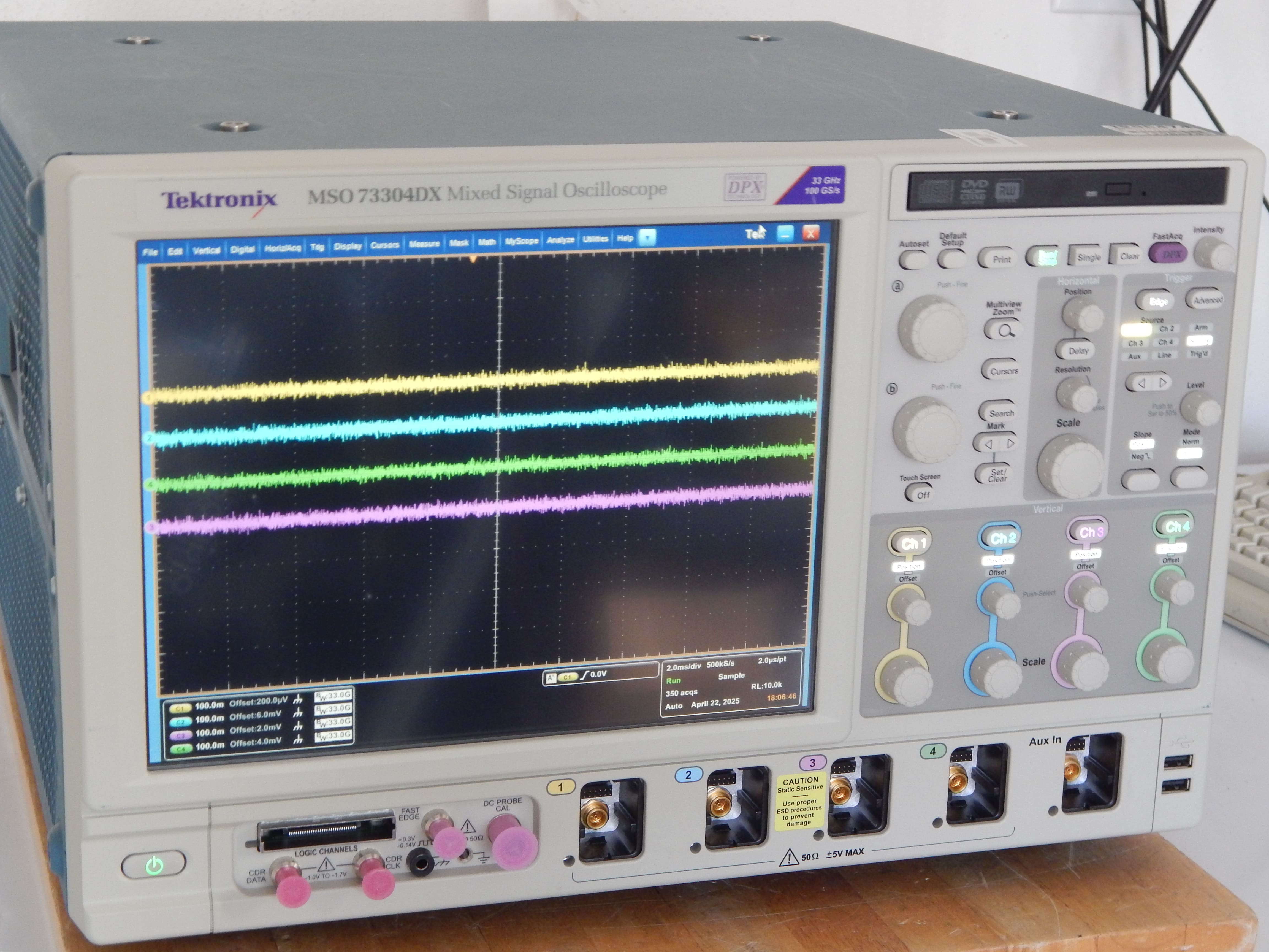 Tektronix MSO73304DX 33GHz, 100Gs/s, 4+16 Ch., mso oscilloscope,CAL,WIN7, NIST
