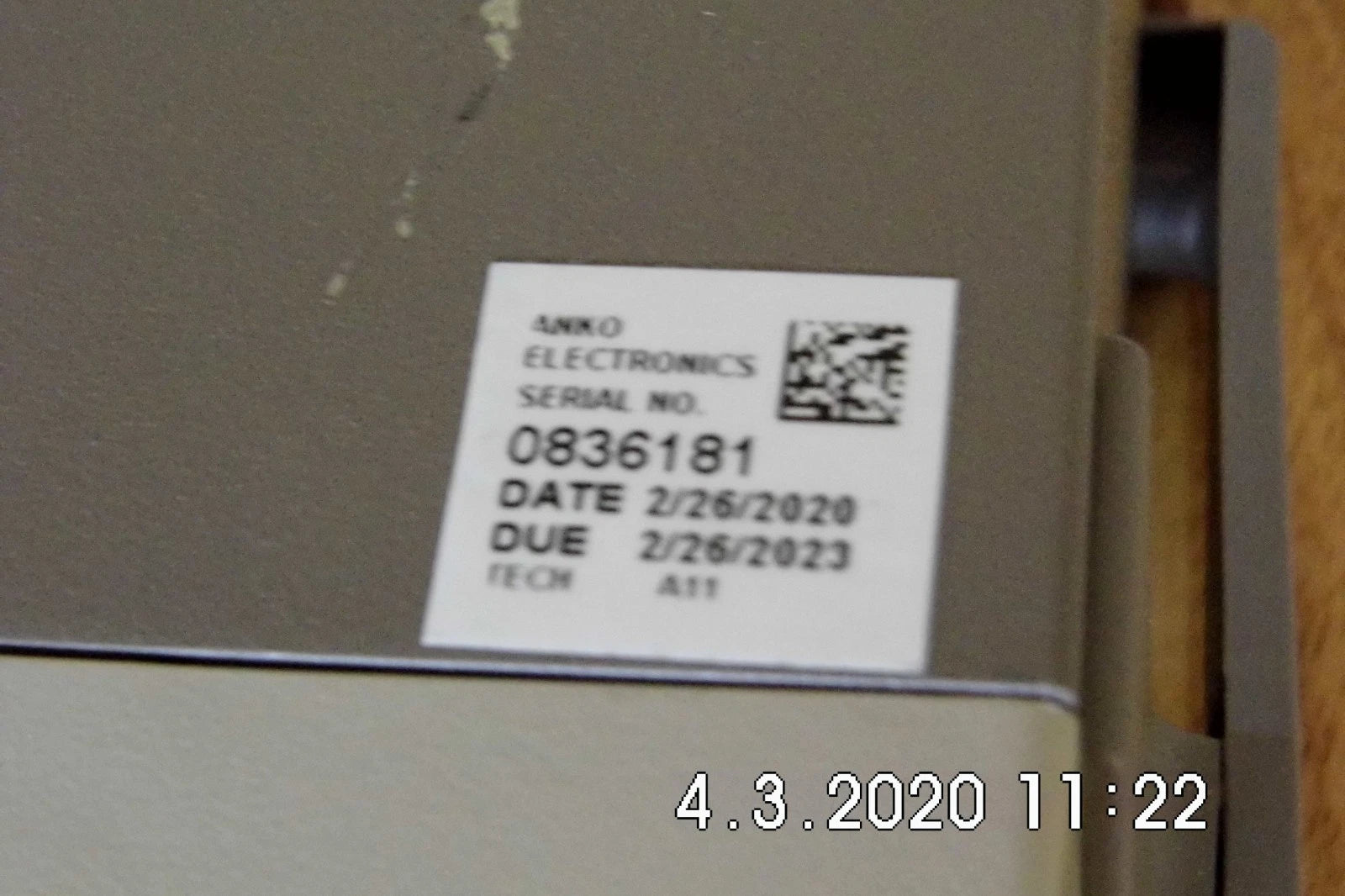 Keithley 2425 100Vdc 3A 100W DC SourceMeter w/ shelf expired NIST cal and data