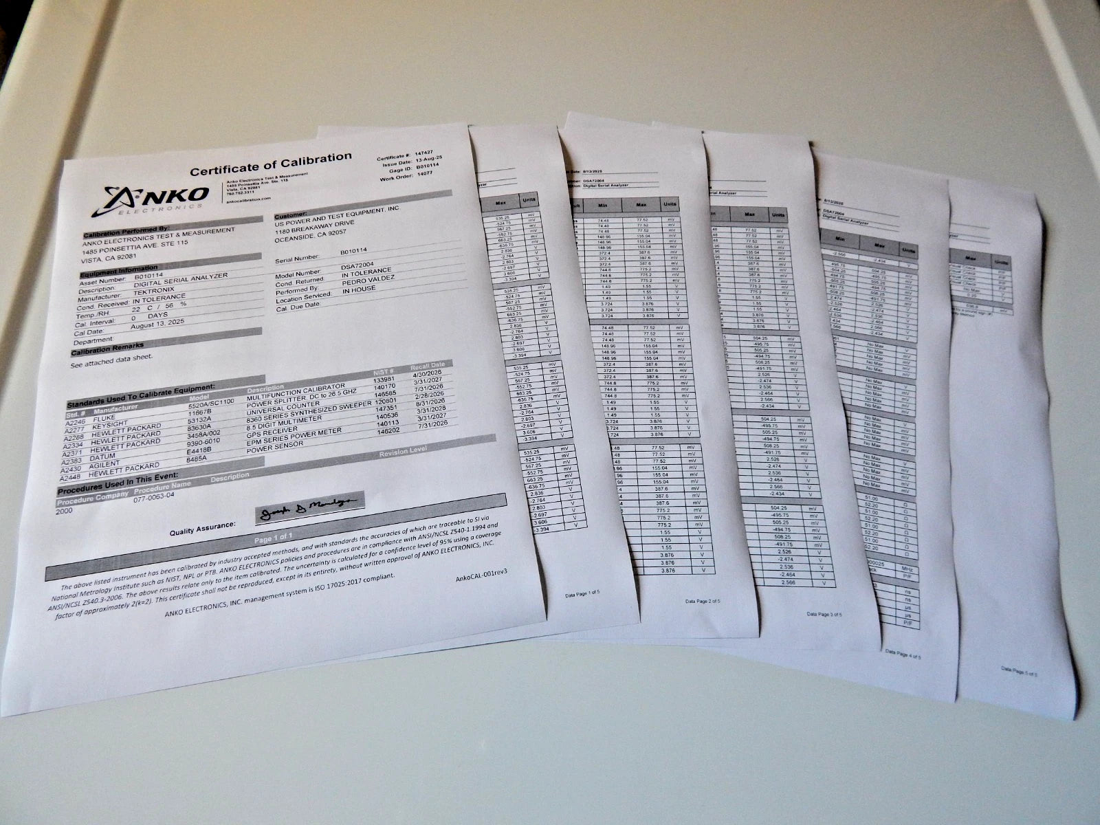 Tektronix DSA72004 Oscilloscope, option loaded 10XL, JA3,RTE, s/n B010114, NIST