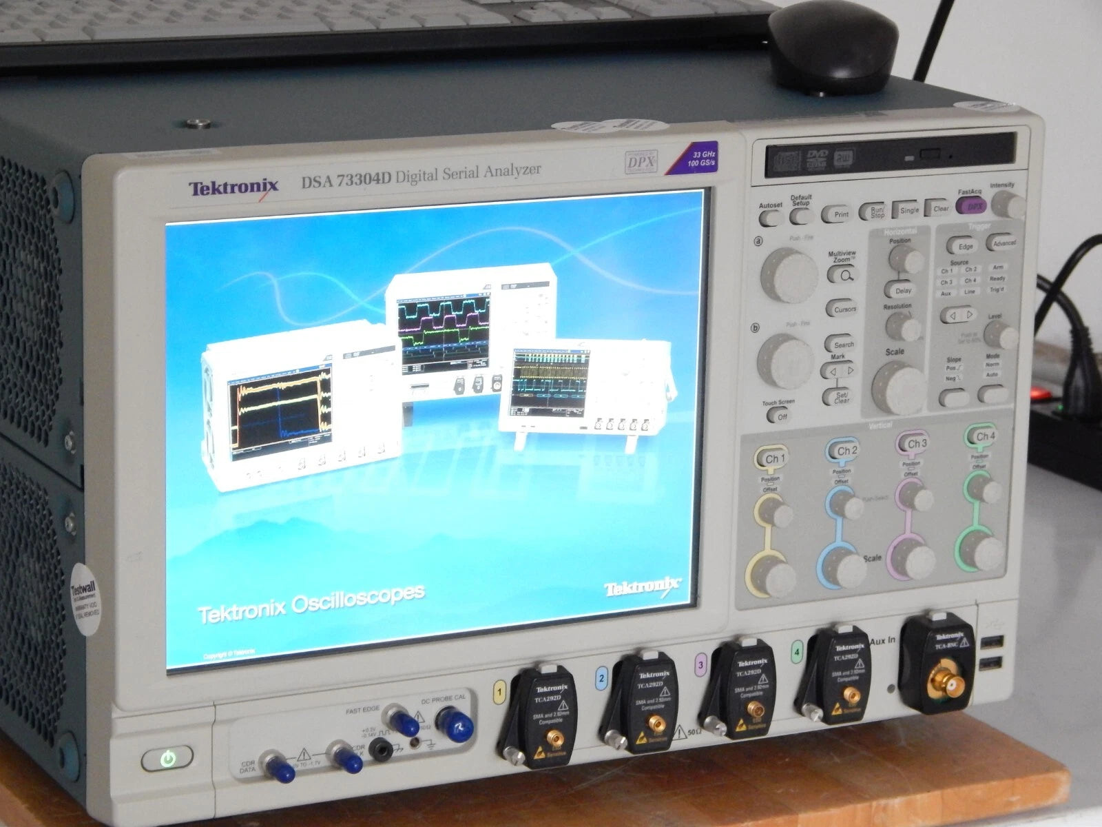 Tektronix DSA73304D 33GHz 100GS/s DSA oscilloscope WIN 10, NIST cal. w/ data